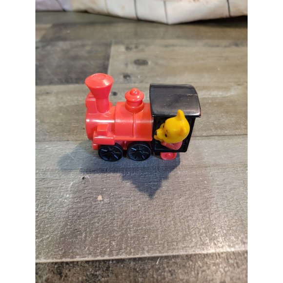 Disney Big Thunder Mountain Winnie the Pooh train look through toy figure - Picture 1 of 6
